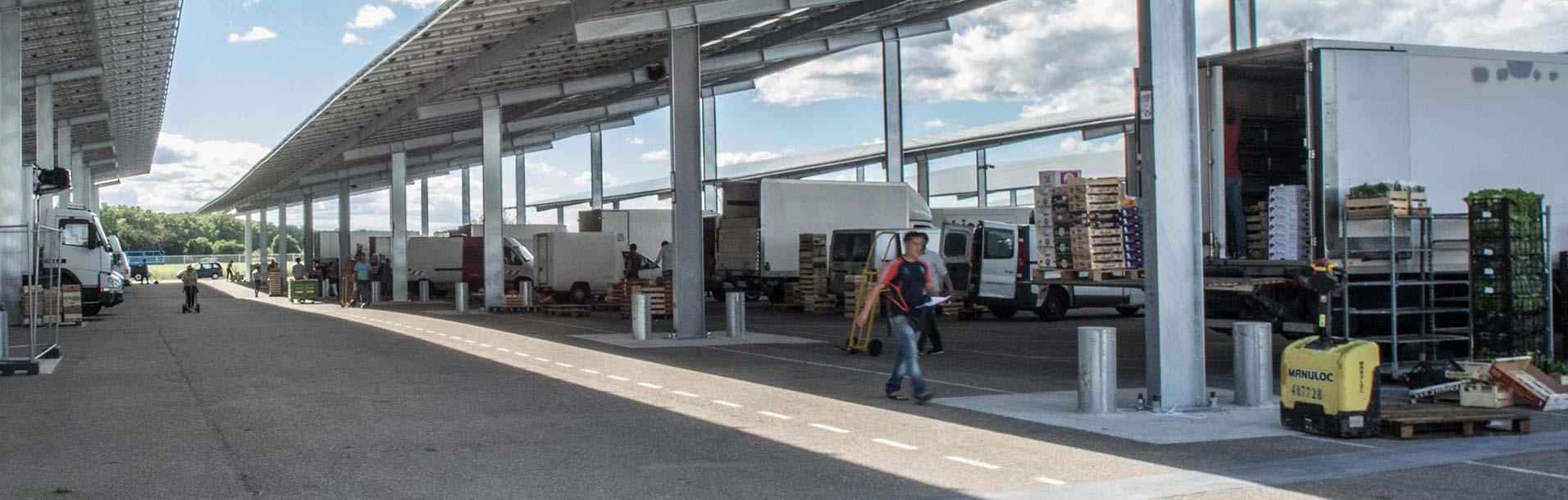 Ombrieres solaires Coruscant installées sur le Marché au semi-gros