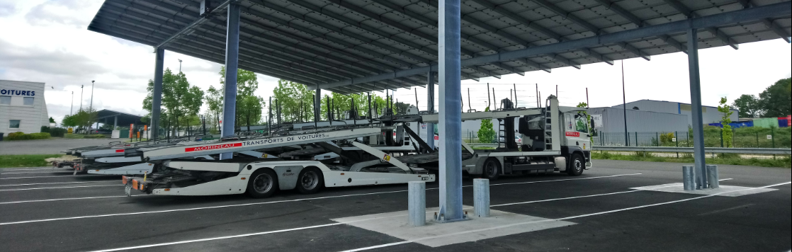 Ombrieres solaires OBTON installées sur le site de LA GITE